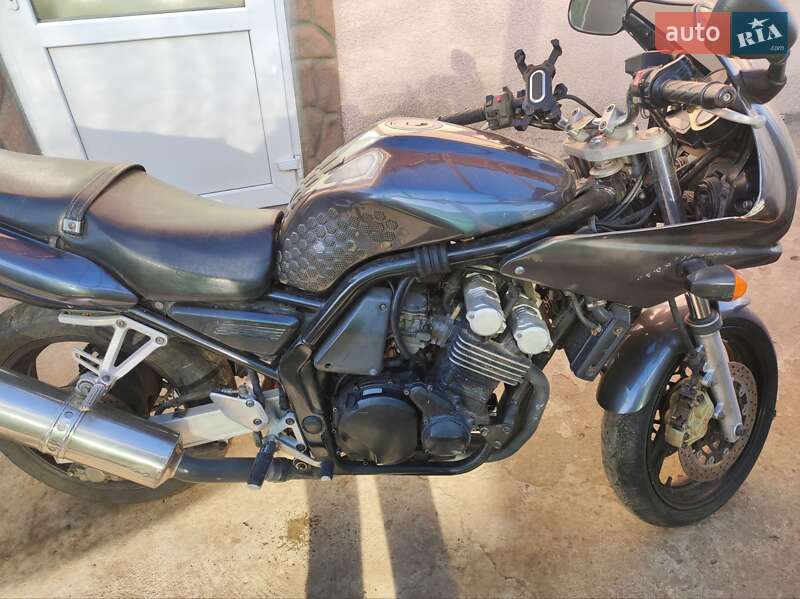 Спортбайк Yamaha FZ 400 1998 в Білгороді-Дністровському