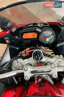 Мотоцикл Спорт-туризм Yamaha FZ1 Fazer 2013 в 