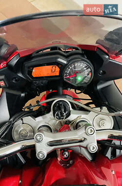 Мотоцикл Спорт-туризм Yamaha FZ1 Fazer 2013 в 