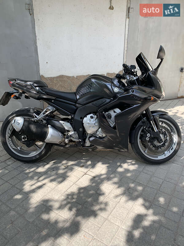Мотоцикл Спорт-туризм Yamaha FZ1 Fazer 2010 в Одессе