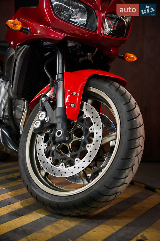 Мотоцикл Без обтікачів (Naked bike) Yamaha FZ1 Fazer 2008 в Дніпрі фото 17 Мотоцикл Без обтікачів (Naked bike) Yamaha FZ1 Fazer 2008 в Дніпрі