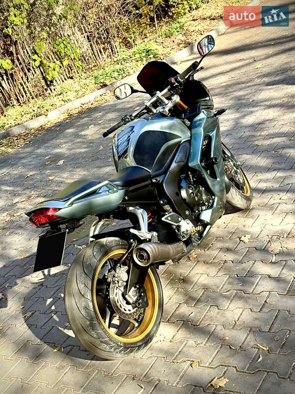 Мотоцикл Спорт-туризм Yamaha FZ1 Fazer 2010 в Ивано-Франковске