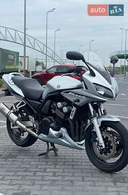 Мотоцикл Спорт-туризм Yamaha FZ6 Fazer 2003 в 