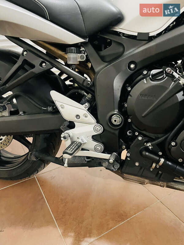 Мотоцикл Спорт-туризм Yamaha FZ6 Fazer 2009 в Киеве