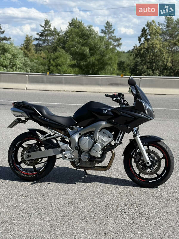 Мотоцикл Спорт-туризм Yamaha FZ6 Fazer 2005 в Кам'янець-Подільському