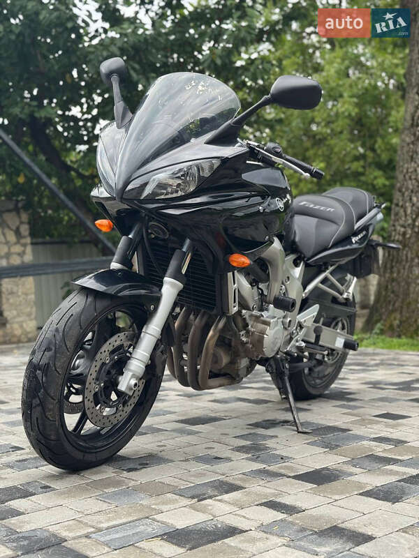 Yamaha FZ6 Fazer 2005