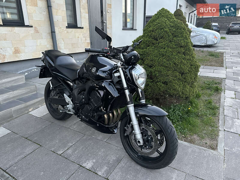 Yamaha FZ6 N S1