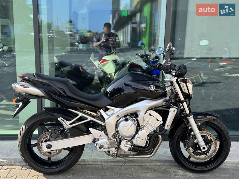 Yamaha FZ6 N 2005