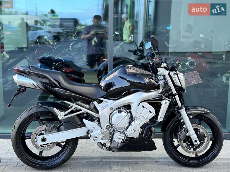 Yamaha FZ6 N 2004