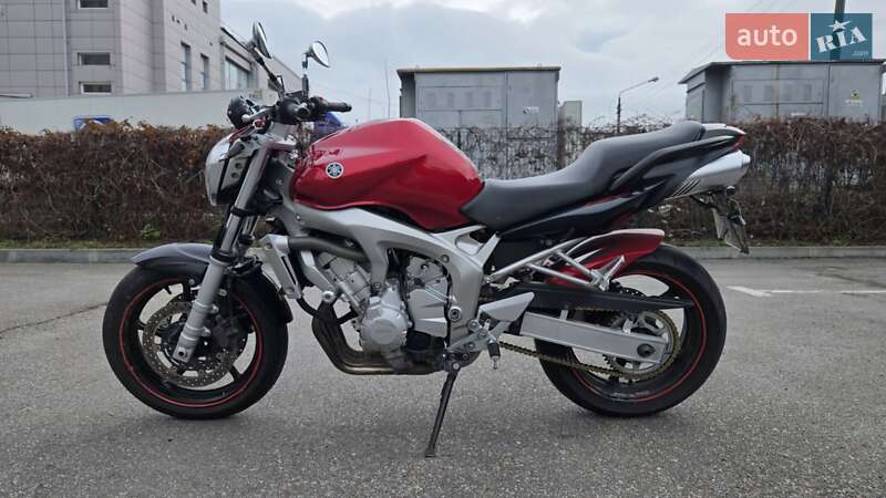 Yamaha FZ6 N 2004