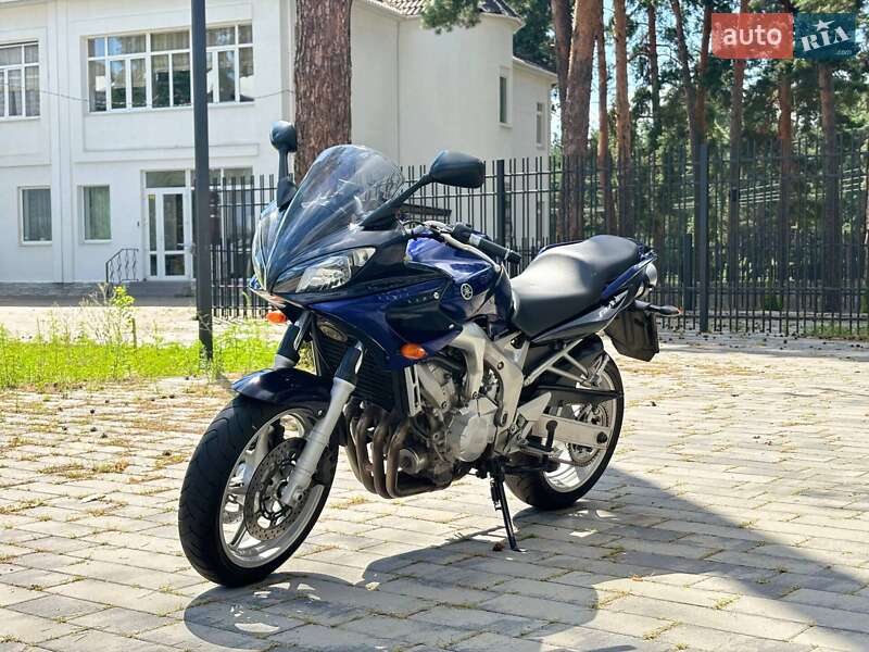 Мотоцикл Спорт-туризм Yamaha FZ6 S 2004 в Ахтырке