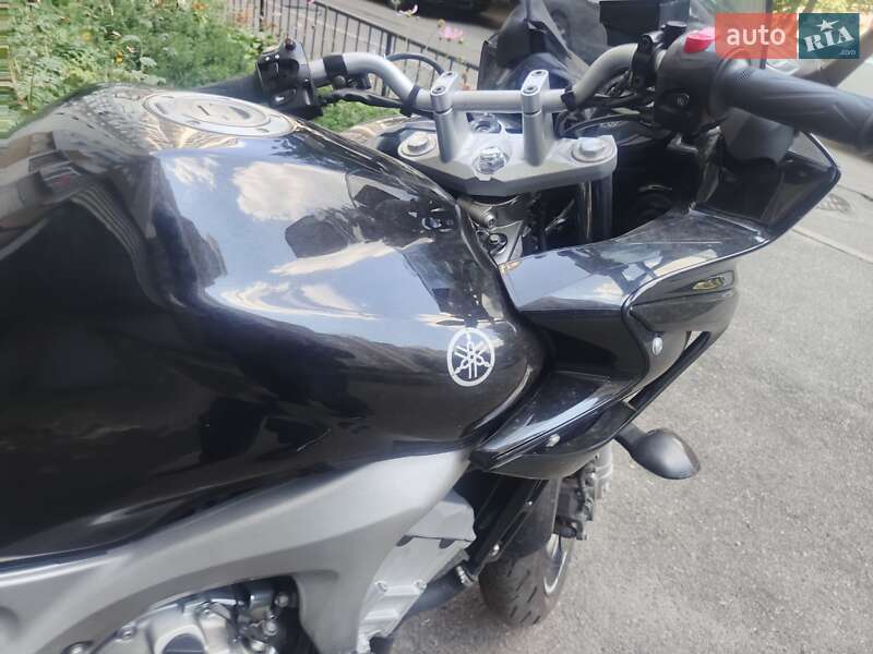 Yamaha FZ6 S