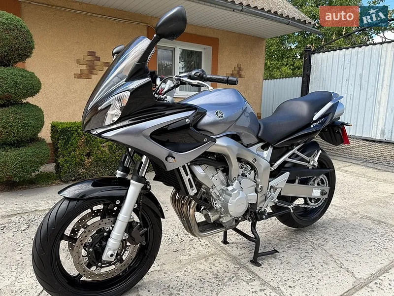 Yamaha FZ6 S 2006