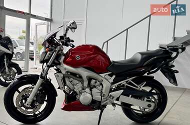 Мотоцикл Без обтекателей (Naked bike) Yamaha FZ6 2004 в 