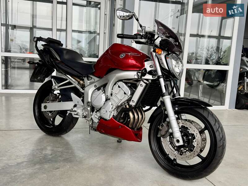 Мотоцикл Без обтекателей (Naked bike) Yamaha FZ6 2004 в 