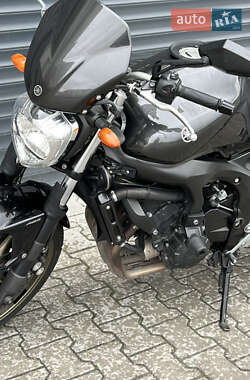 Мотоцикл Без обтекателей (Naked bike) Yamaha FZ6 2009 в 