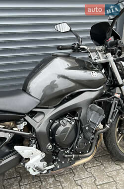Мотоцикл Без обтекателей (Naked bike) Yamaha FZ6 2009 в 