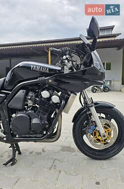 Мотоцикл Спорт-туризм Yamaha FZ6 1999 в 