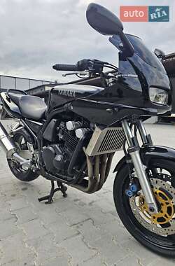 Мотоцикл Спорт-туризм Yamaha FZ6 1999 в 