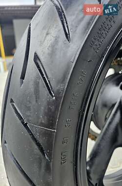 Мотоцикл Спорт-туризм Yamaha FZ6 1999 в 