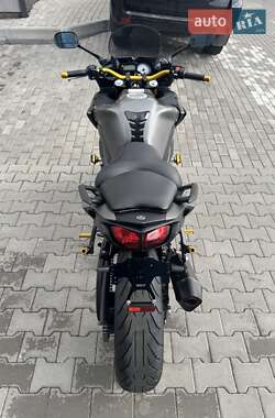 Мотоцикл Спорт-туризм Yamaha FZ8 2014 в 