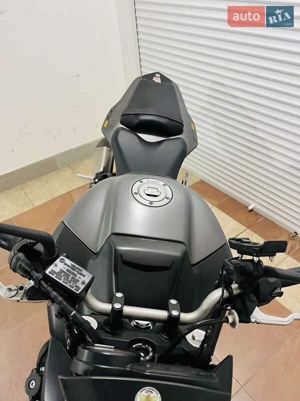 Мотоцикл Без обтікачів (Naked bike) Yamaha FZ8 2013 в Києві