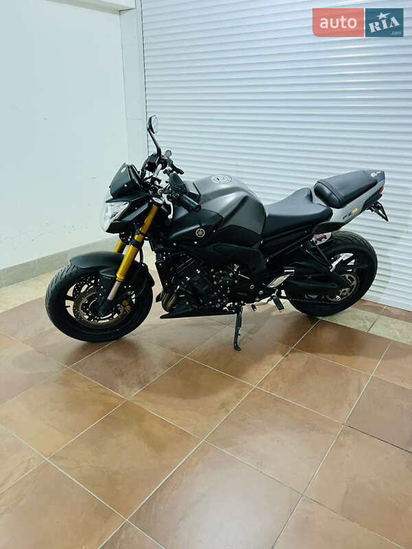 Мотоцикл Без обтікачів (Naked bike) Yamaha FZ8 2013 в Києві