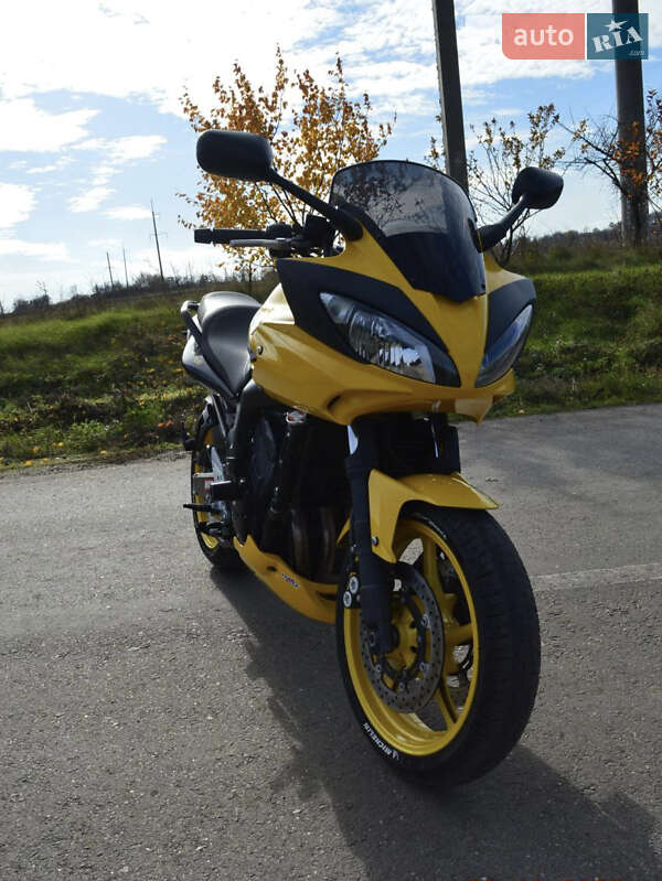 Мотоцикл Спорт-туризм Yamaha FZ 2009 в 