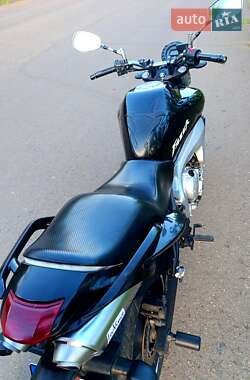Мотоцикл Без обтекателей (Naked bike) Yamaha FZ 2006 в 