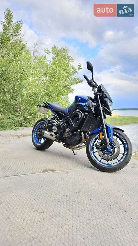 Мотоцикл Без обтекателей (Naked bike) Yamaha FZ 2016 в Харькове