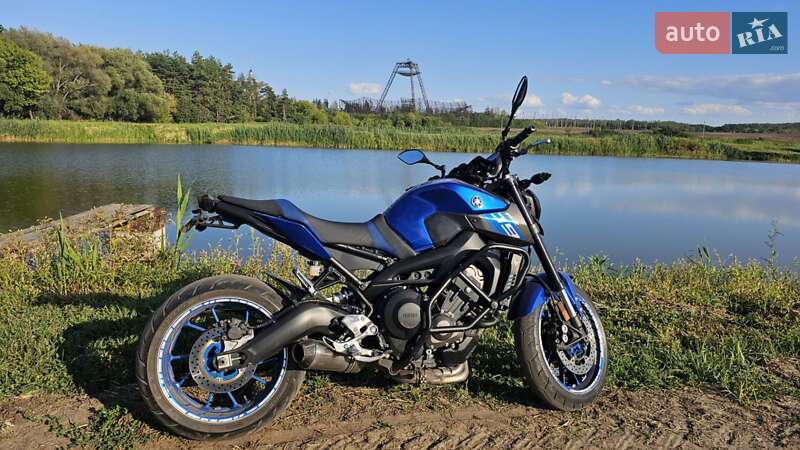 Мотоцикл Без обтекателей (Naked bike) Yamaha FZ 2016 в Харькове