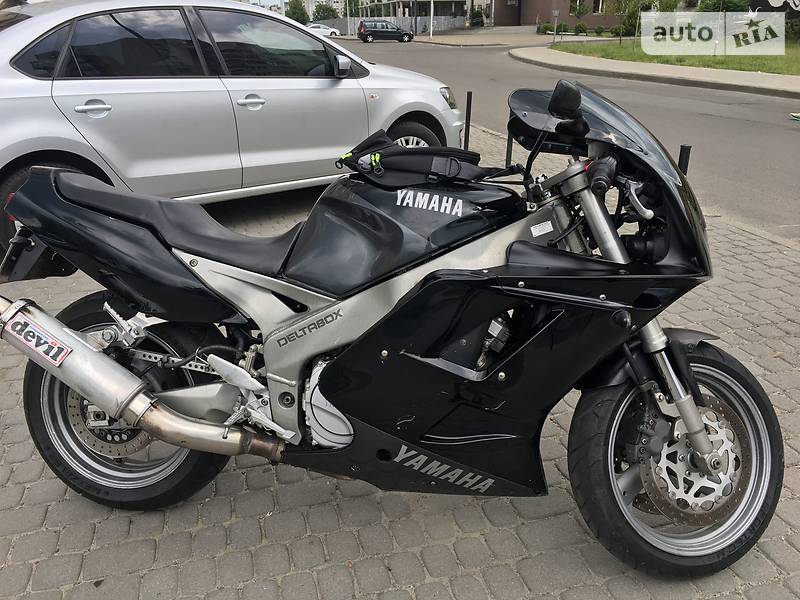 Мотоцикл Спорт-туризм Yamaha FZR 1992 в 