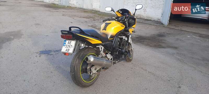 Мотоцикл Спорт-туризм Yamaha FZS 600 Fazer 2002 в Кривому Розі