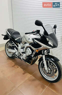 Мотоцикл Спорт-туризм Yamaha FZS 600 Fazer 2005 в 