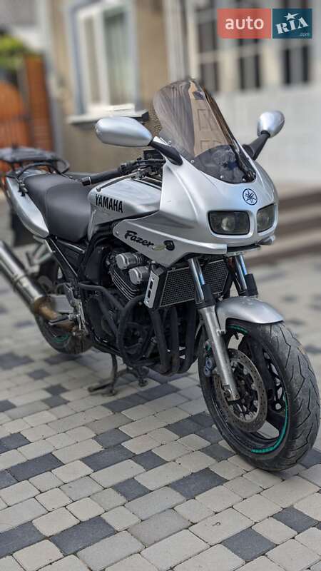 Мотоцикл Без обтікачів (Naked bike) Yamaha FZS 600 Fazer 1999 в Хотині