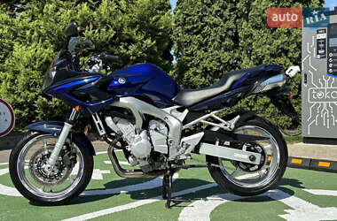 Мотоцикл Спорт-туризм Yamaha FZS 600 Fazer 2004 в Млиніві