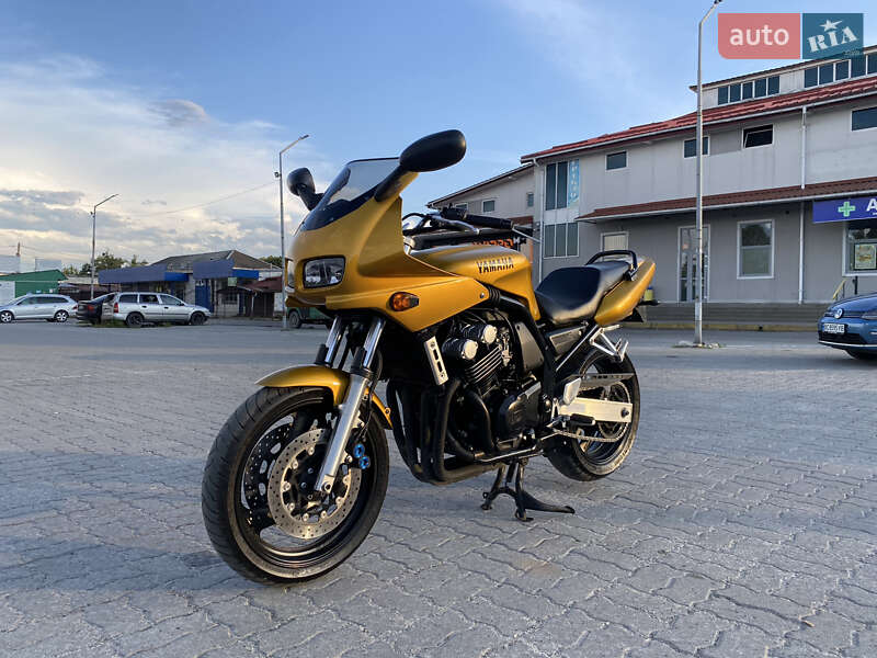 Мотоцикл Спорт-туризм Yamaha FZS 600 Fazer 1998 в Золочеві
