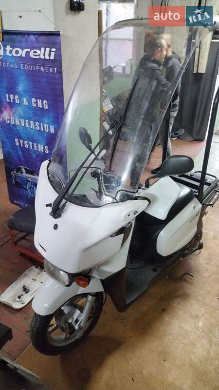 Грузовые мотороллеры, мотоциклы, скутеры, мопеды Yamaha Gear 4T 2008 в Львове