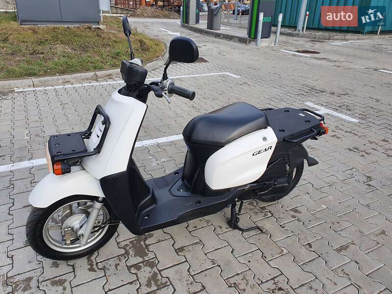 Скутер Yamaha Gear 4T 2015 в Чернігові
