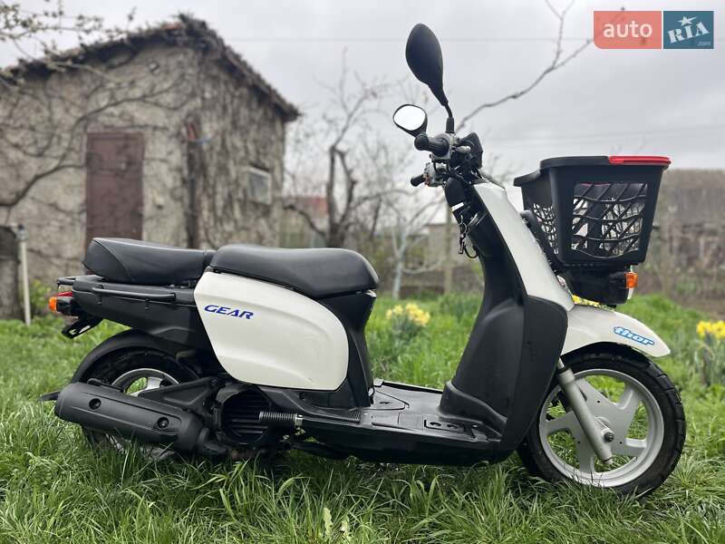 Вантажні моторолери, мотоцикли, скутери, мопеди Yamaha Gear 4T 2015 в Малодолинському
