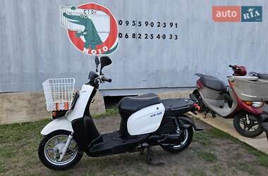 Скутер Yamaha Gear 4T 2012 в 