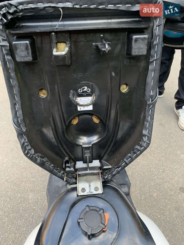 Вантажні моторолери, мотоцикли, скутери, мопеди Yamaha Gear 4T 2009 в Києві