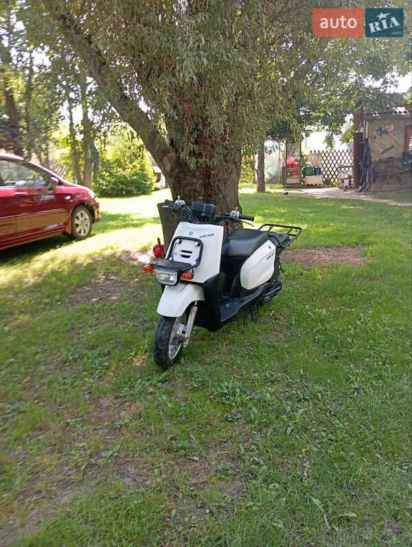 Скутер Yamaha Gear 4T 2019 в Бродах фото 3 Скутер Yamaha Gear 4T 2019 в Бродах