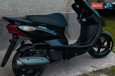 Горные снегоходы Yamaha  Jog SA 39 ZR 2012 в Бережанах