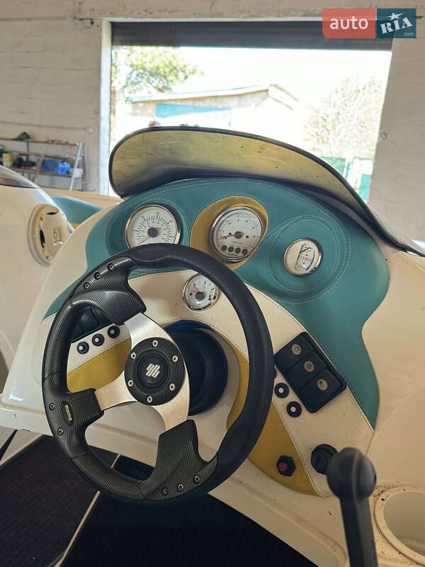 Катер Yamaha LS 2001 в Ізюмі