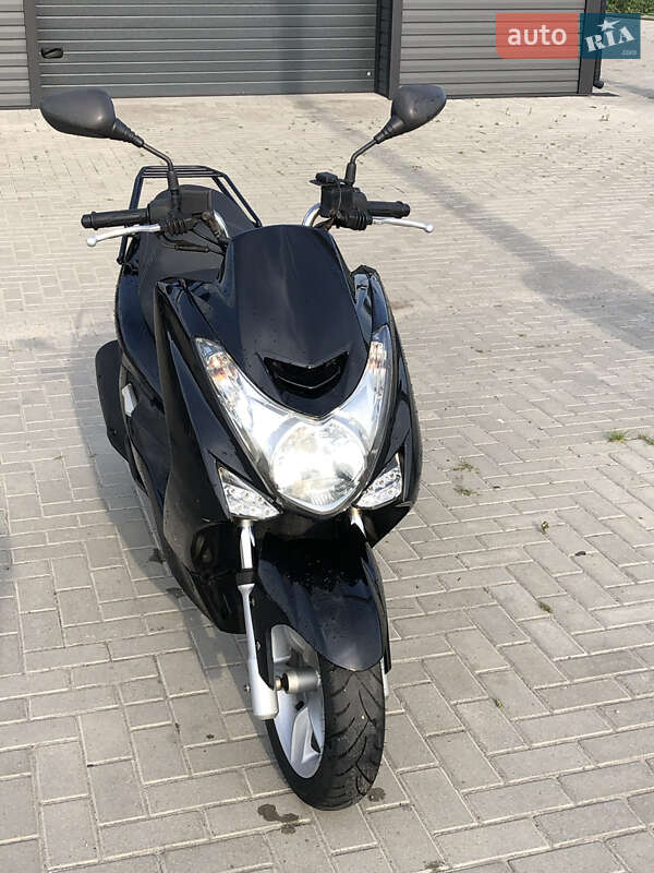 Yamaha Majesty 155S SG28J 2017