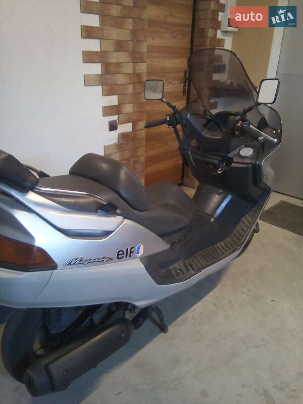 Макси-скутер Yamaha Majesty 250 2001 в Луцке фото 4 Макси-скутер Yamaha Majesty 250 2001 в Луцке