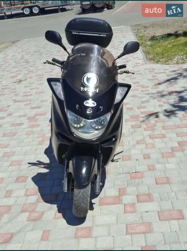 Максі-скутер Yamaha Majesty 250 2004 в Одесі