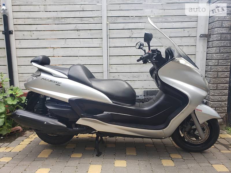 Yamaha Majesty 400 i
