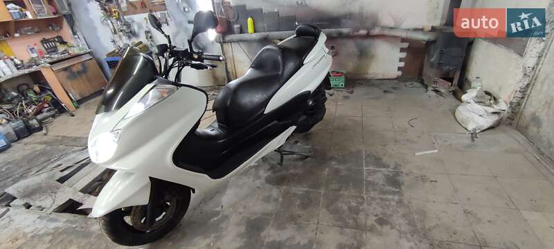 Максі-скутер Yamaha Majesty 400 2011 в Білгороді-Дністровському